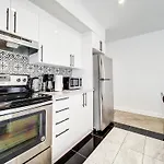 Glamorous 2-Bedroom Condo In Downtown Montreal 206