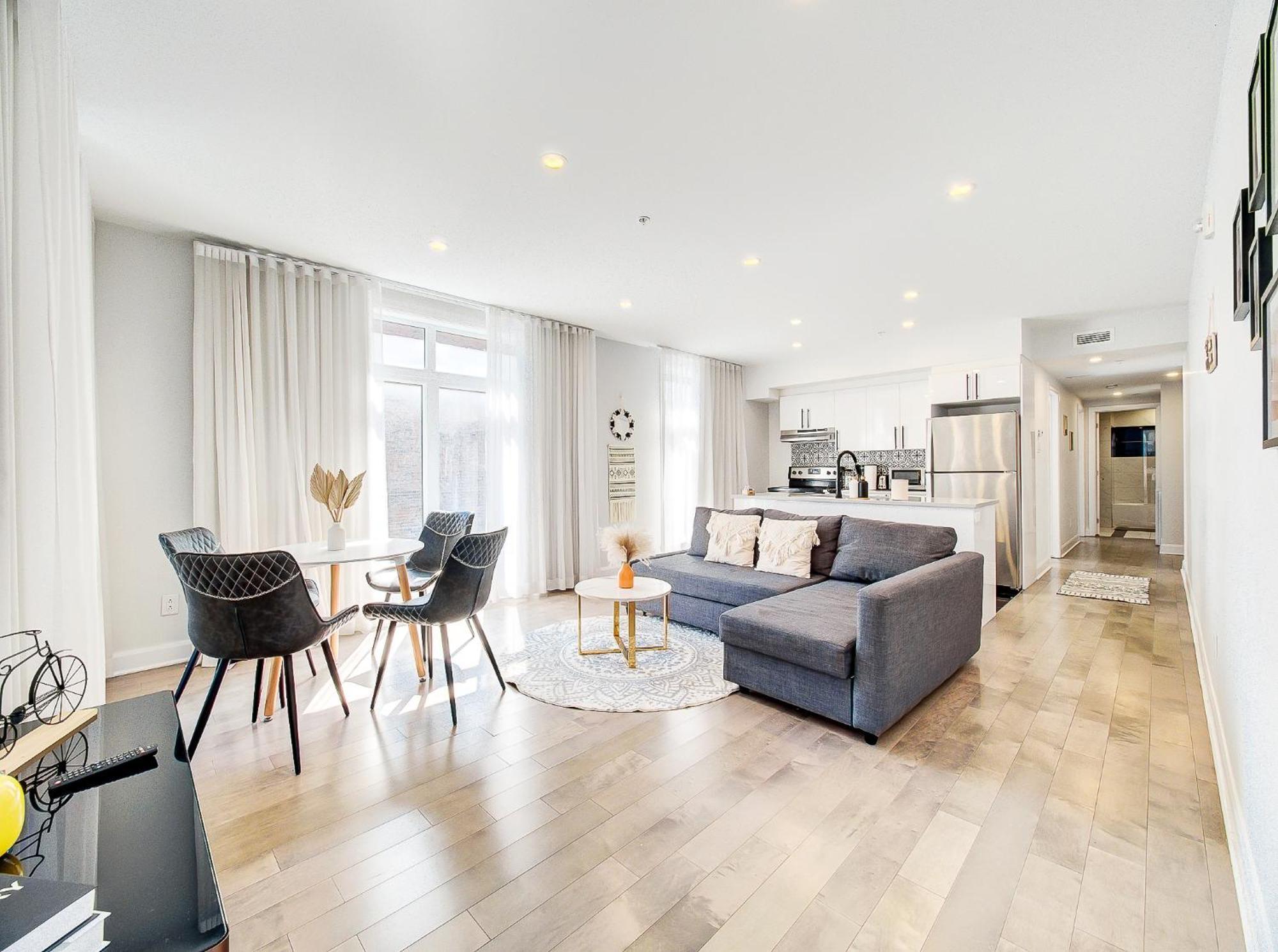 Apartment Glamorous 2-bedroom In Downtown 206 *